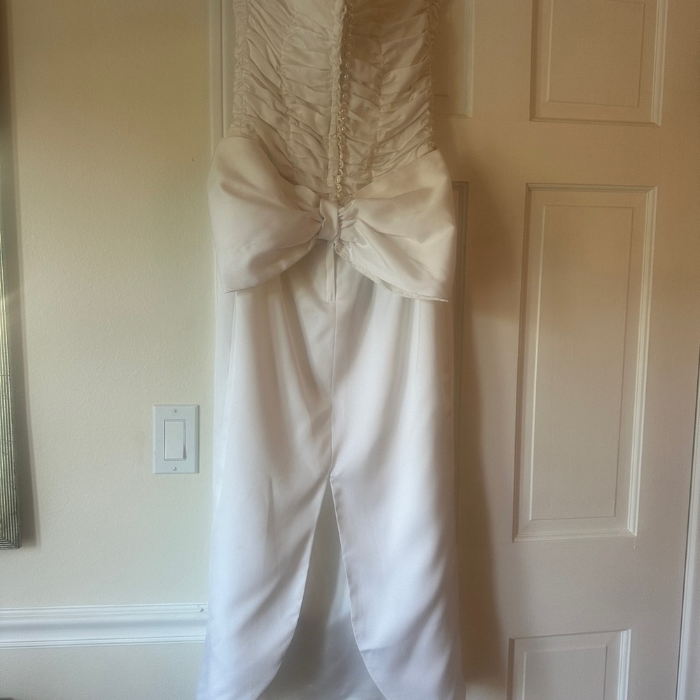Vintage White Strapless corset wedding Gown pencil skirt with bow details - Picture 7 of 13